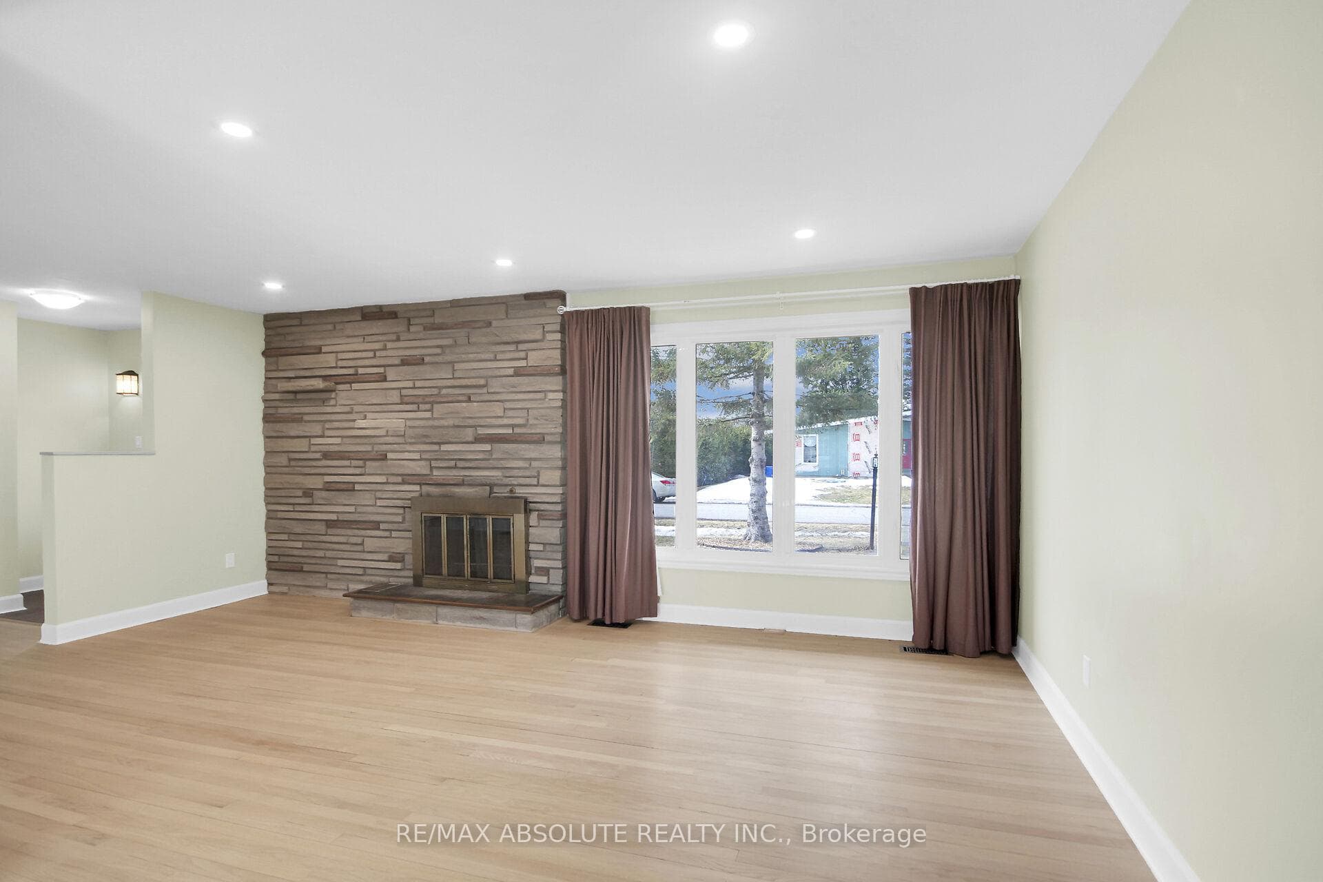 60 Foothills Drive photo 6