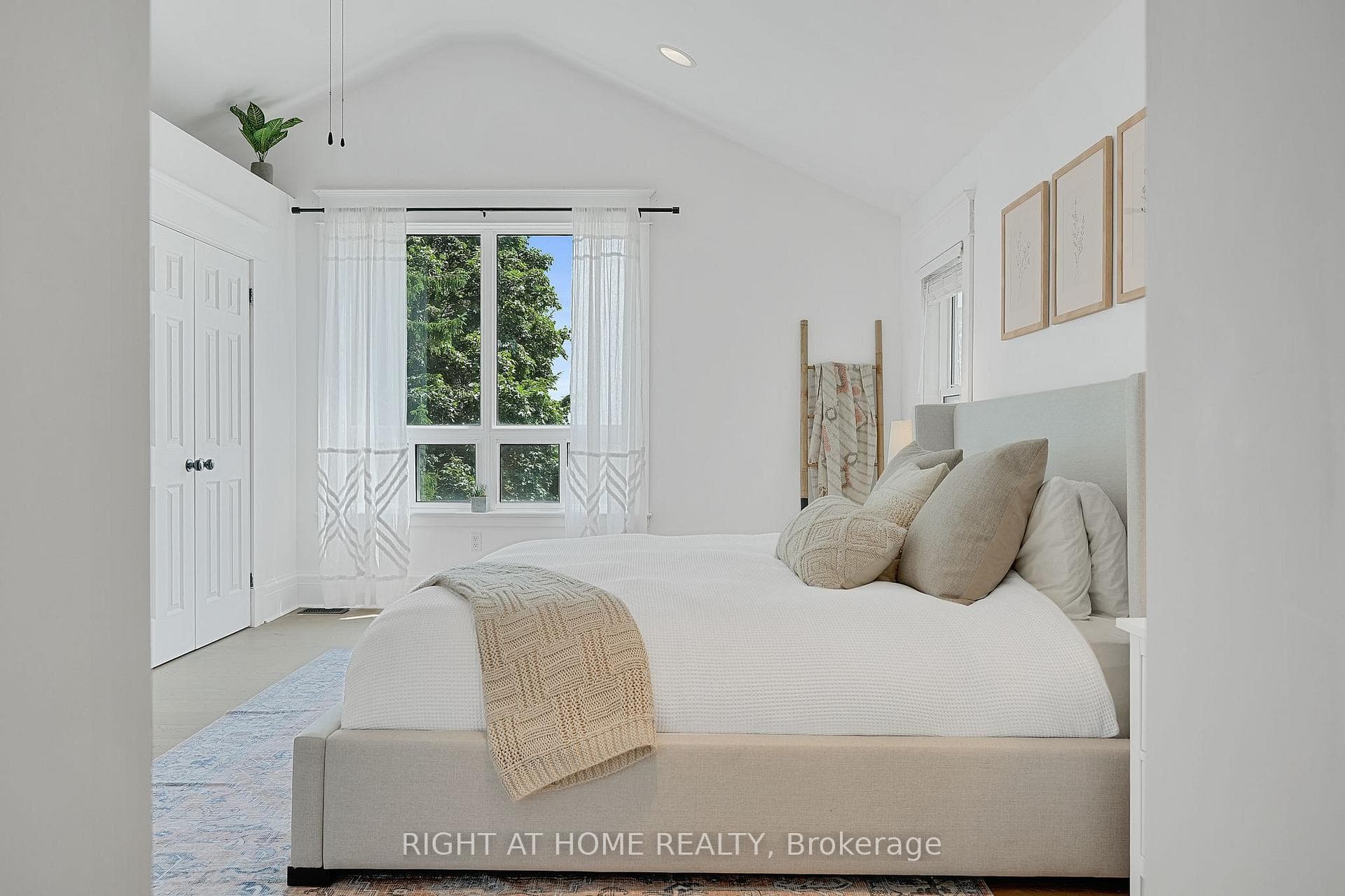 123 John Street photo 20