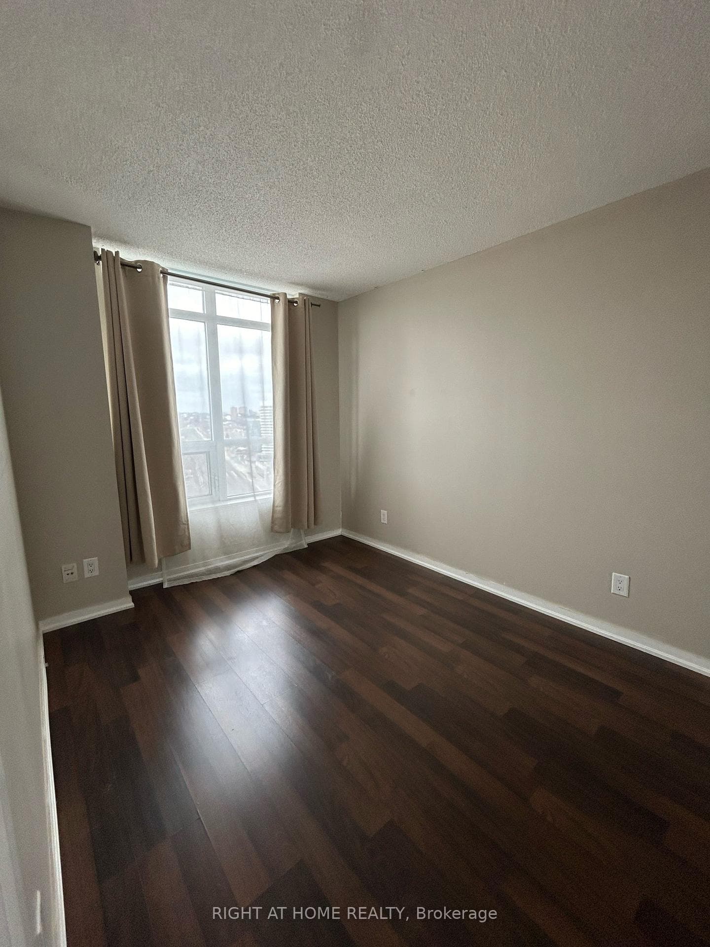 38 Joe Shuster Way Unit 2109 photo 10