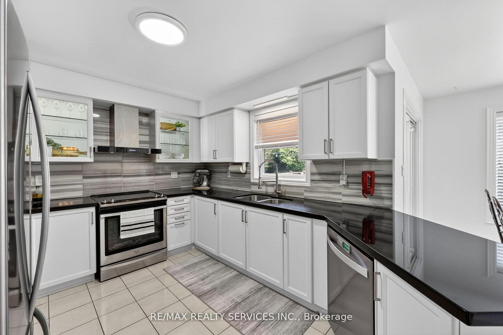 150 Royal Valley Drive photo 8