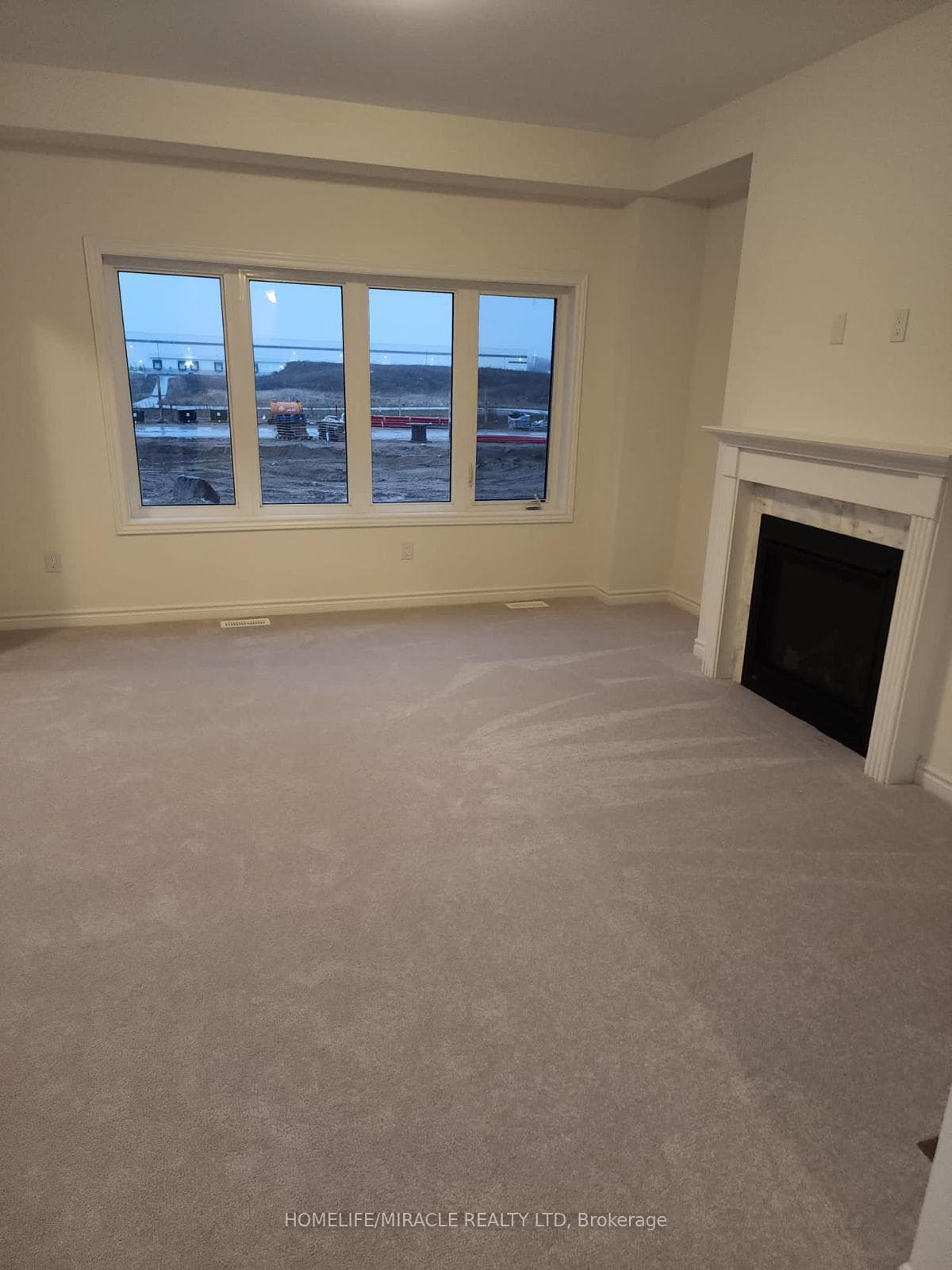 35 Jenner Drive photo 21