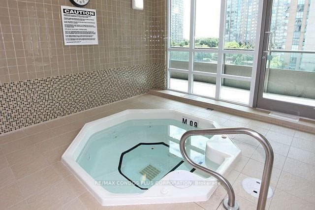 208 Enfield Place Unit 1702 photo 22