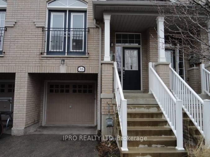 38 Jersey Lane photo 2