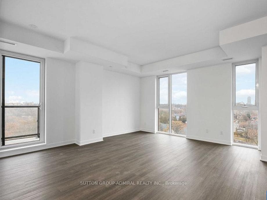 185 Alberta Avenue Unit 902 photo 1