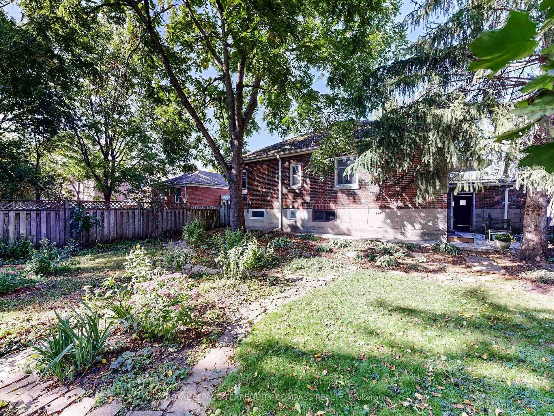 219 King Street photo 45