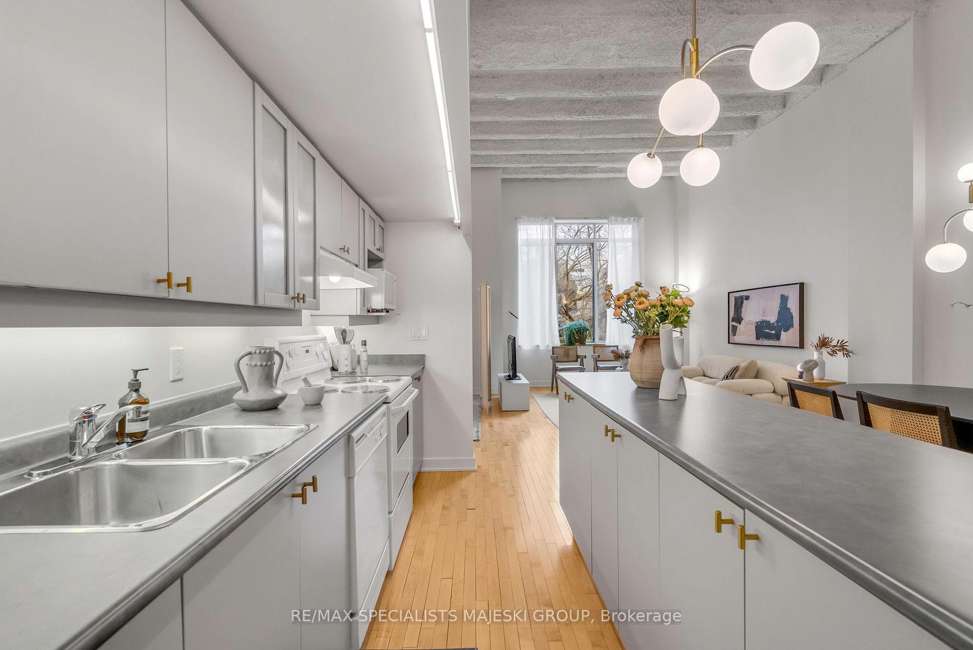 21 Nassau Street Unit 206 photo 13