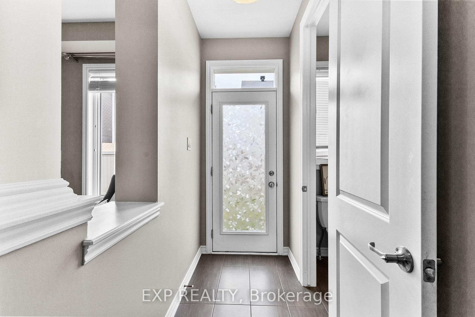 47 Solaris Drive photo 17