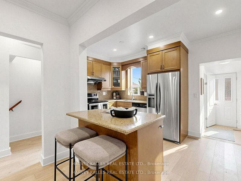108 Caledonia Road photo 16