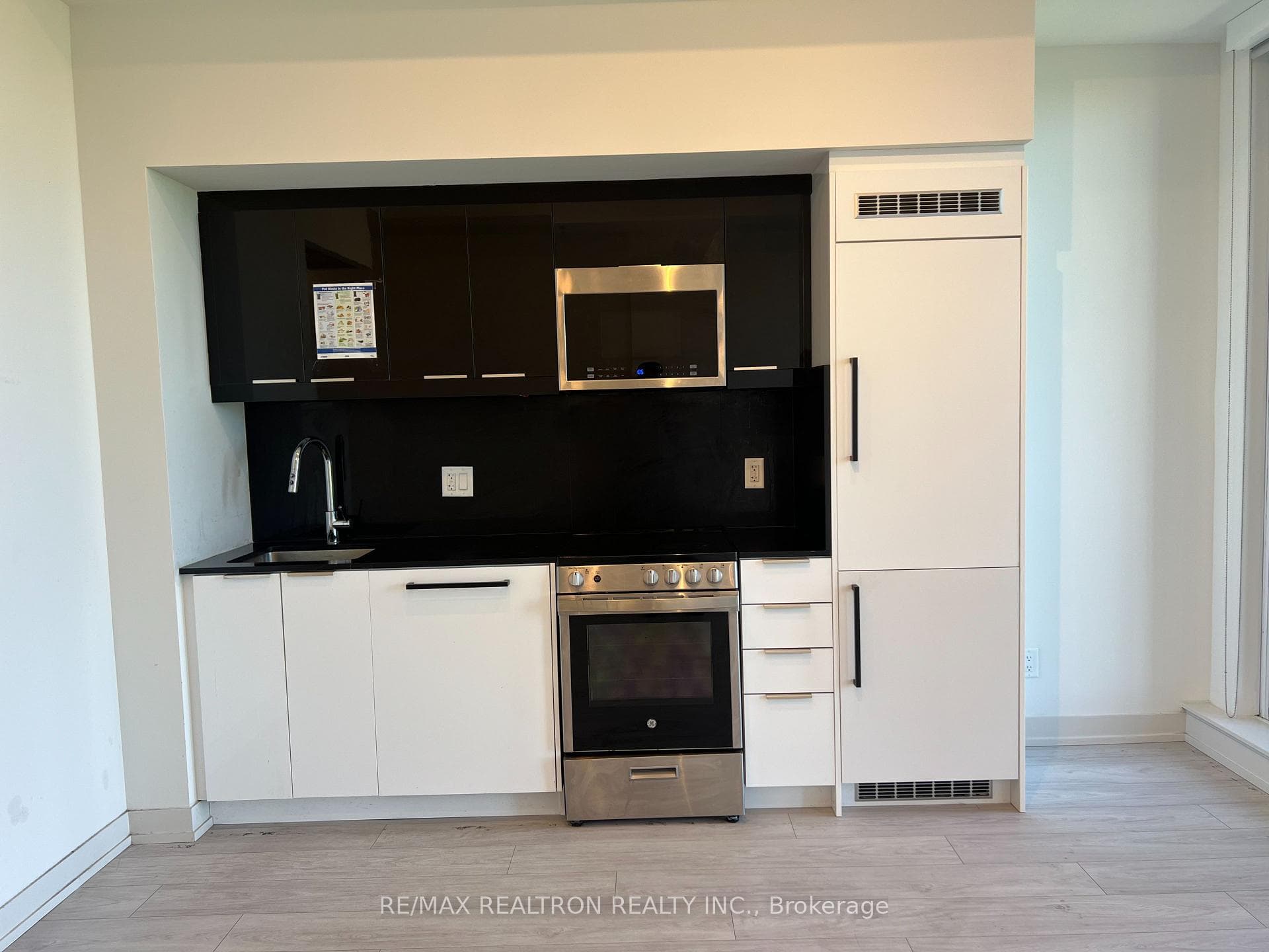 90 Glen Everest Road Unit 520 photo 15