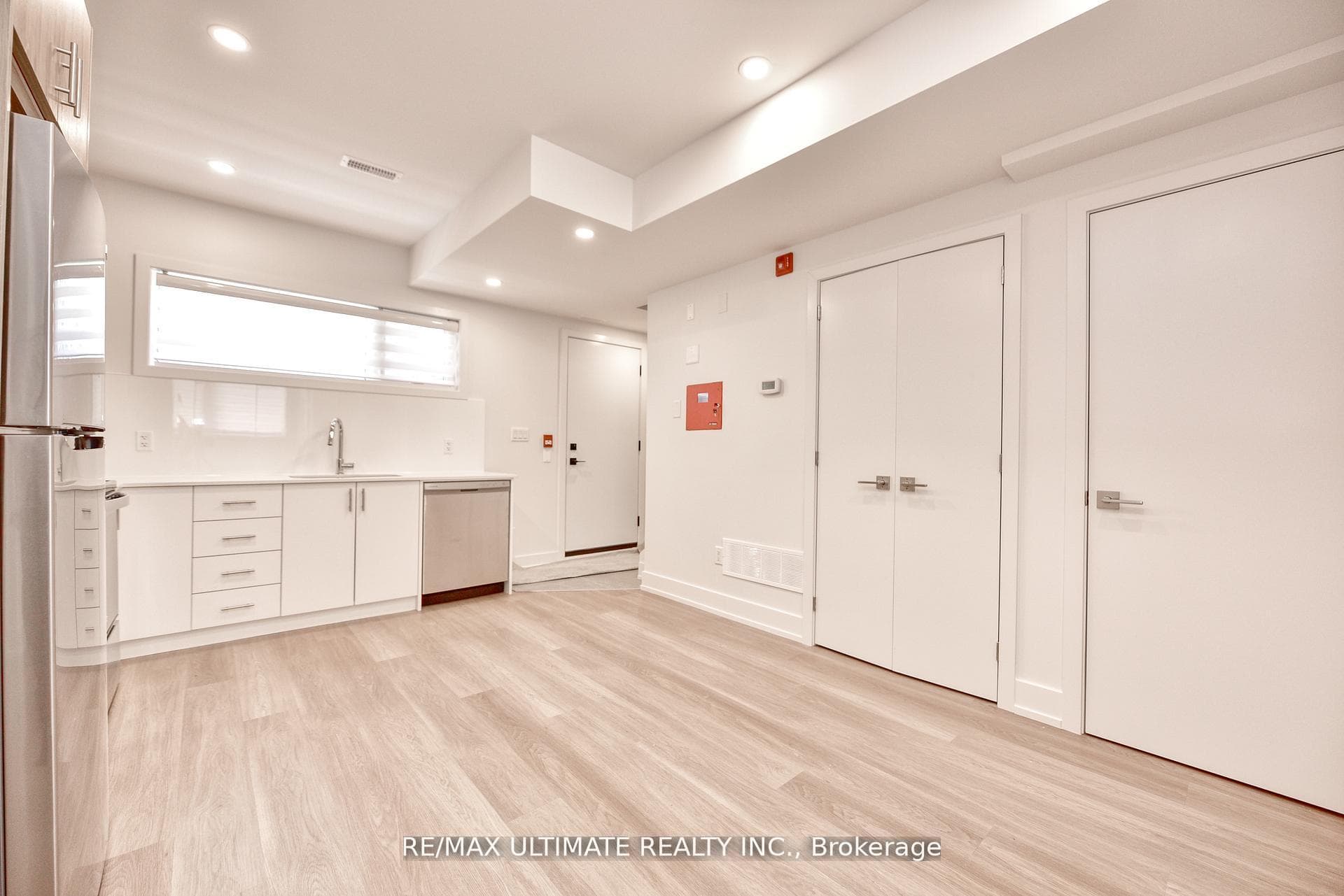 385 McRoberts Avenue Unit Laneway photo 5