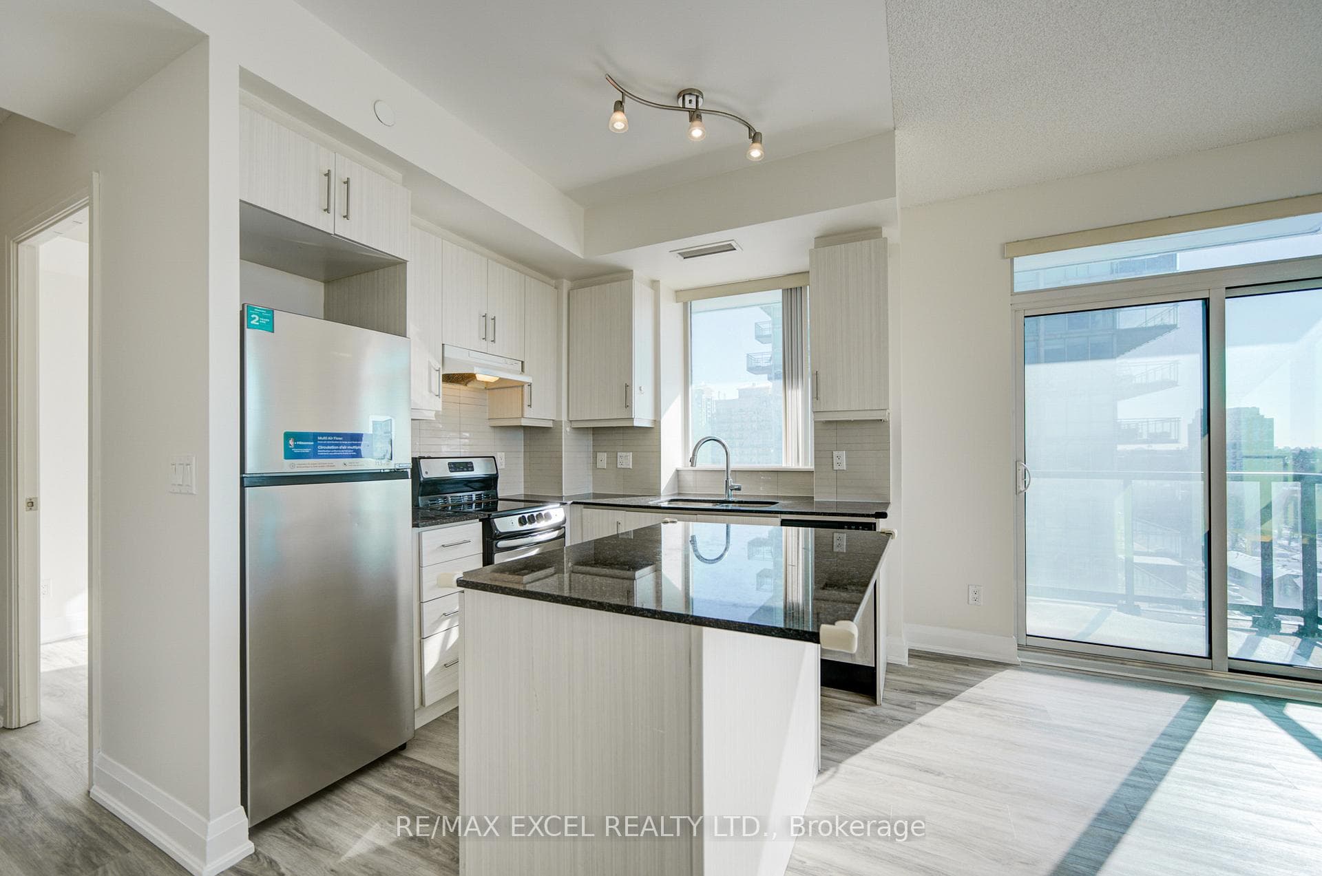 68 Canterbury Place Unit 1105 photo 16