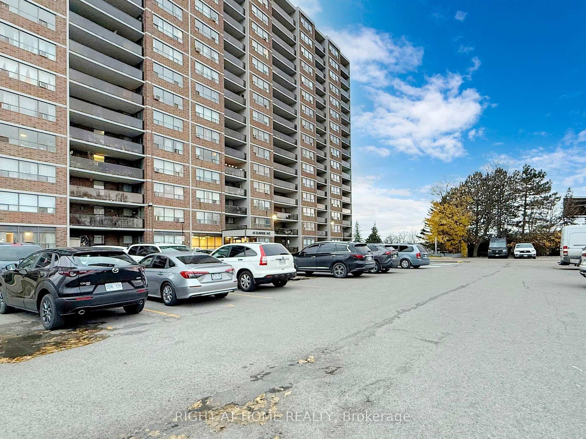 45 Sunrise Avenue Unit 214 photo 2