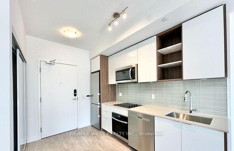 543 Richmond Street Unit 616 photo 2