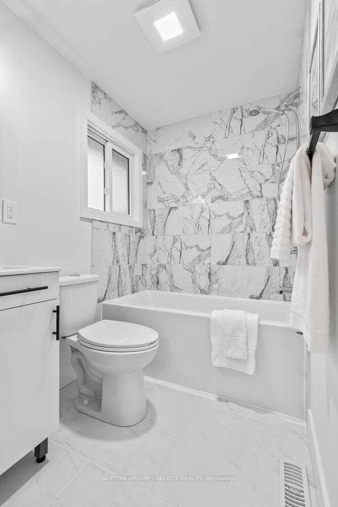 883 Westbury Place photo 27