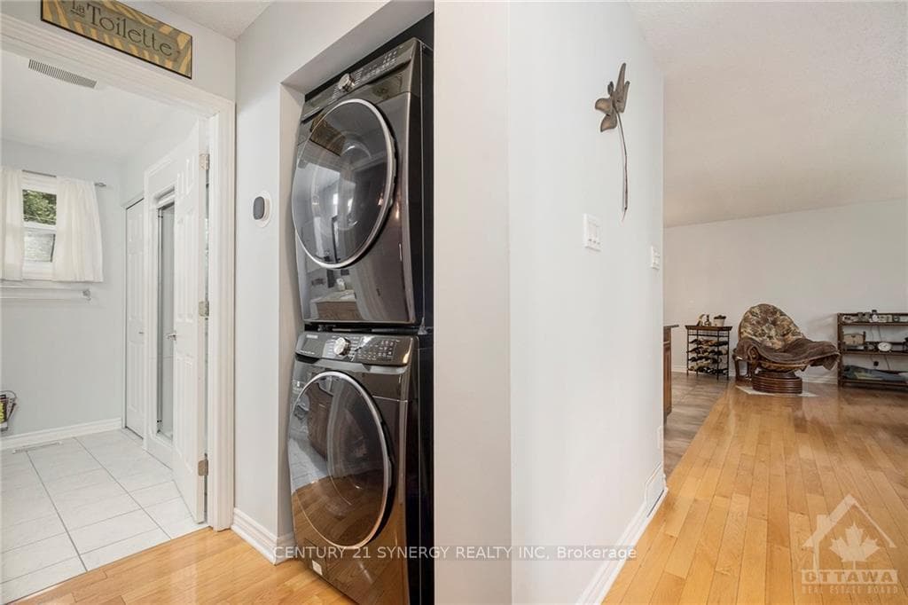1530 BEACONFIELD Street photo 14