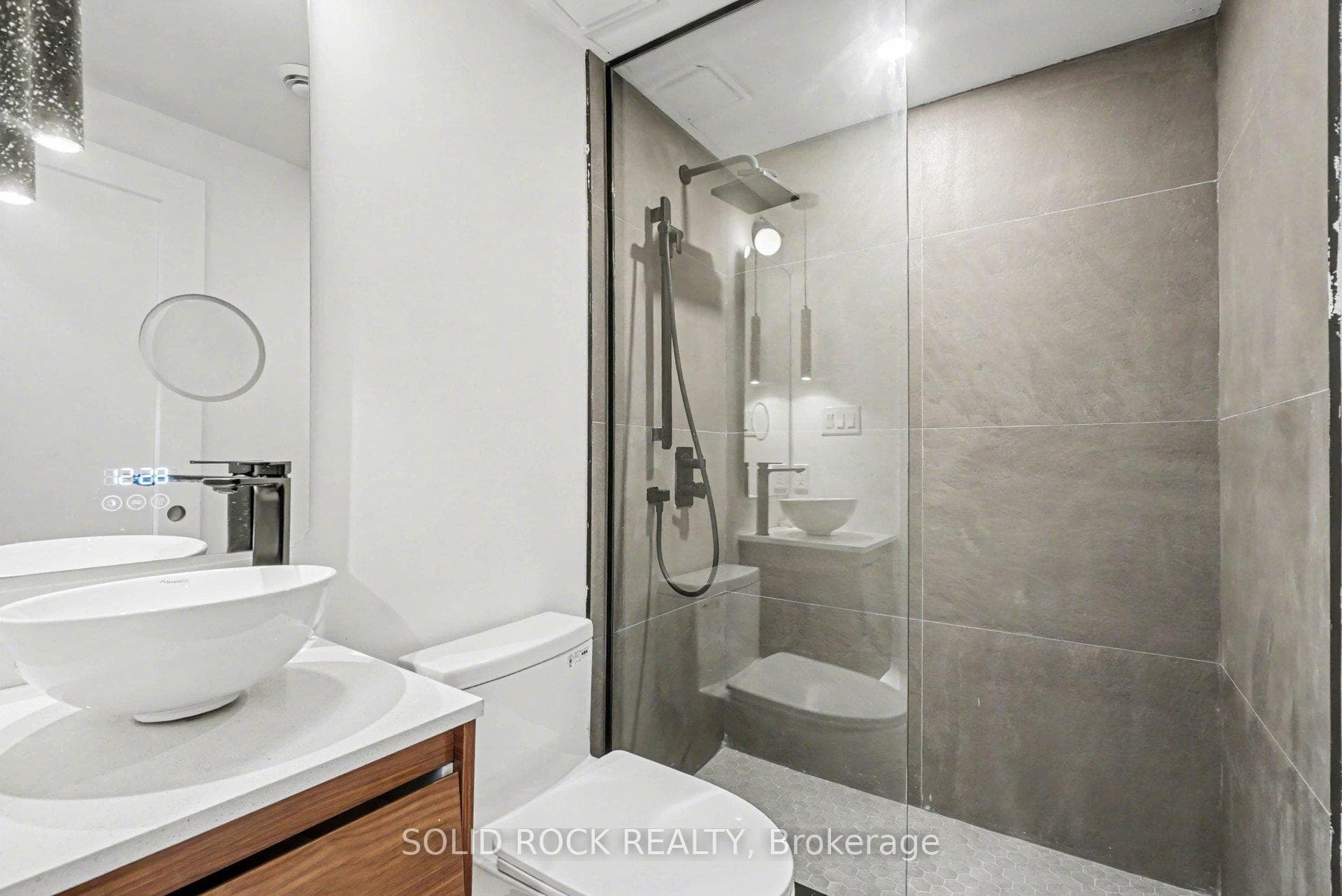 828 Alpine Avenue photo 22