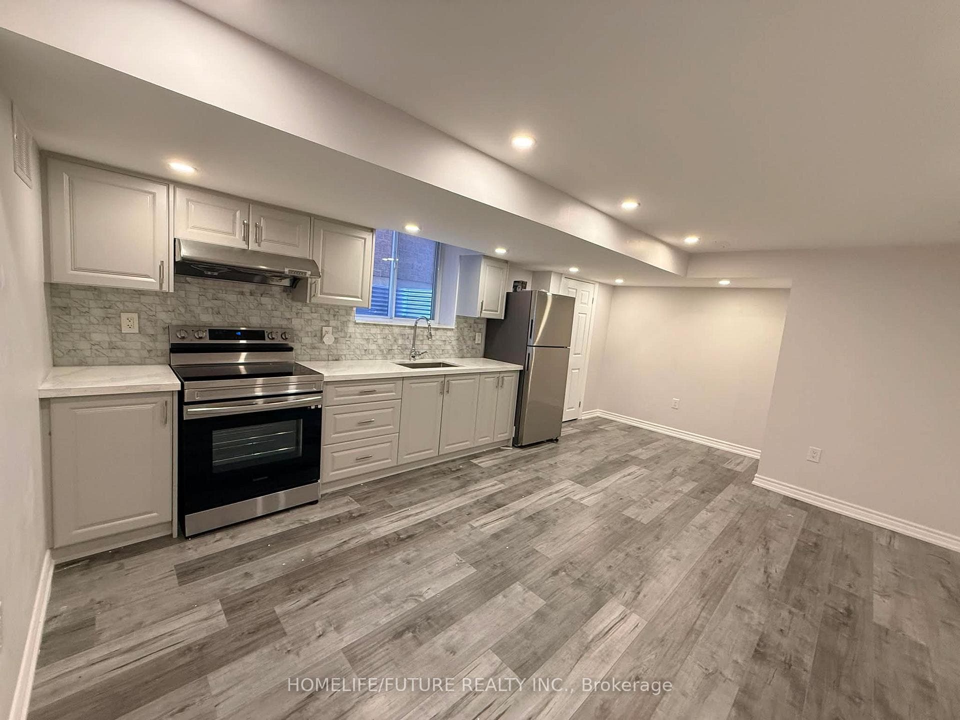 15 Mcginty Avenue Unit Bsmt photo 5