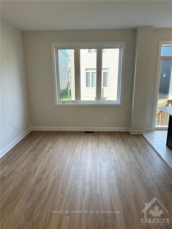 415 SILICON Way photo 3