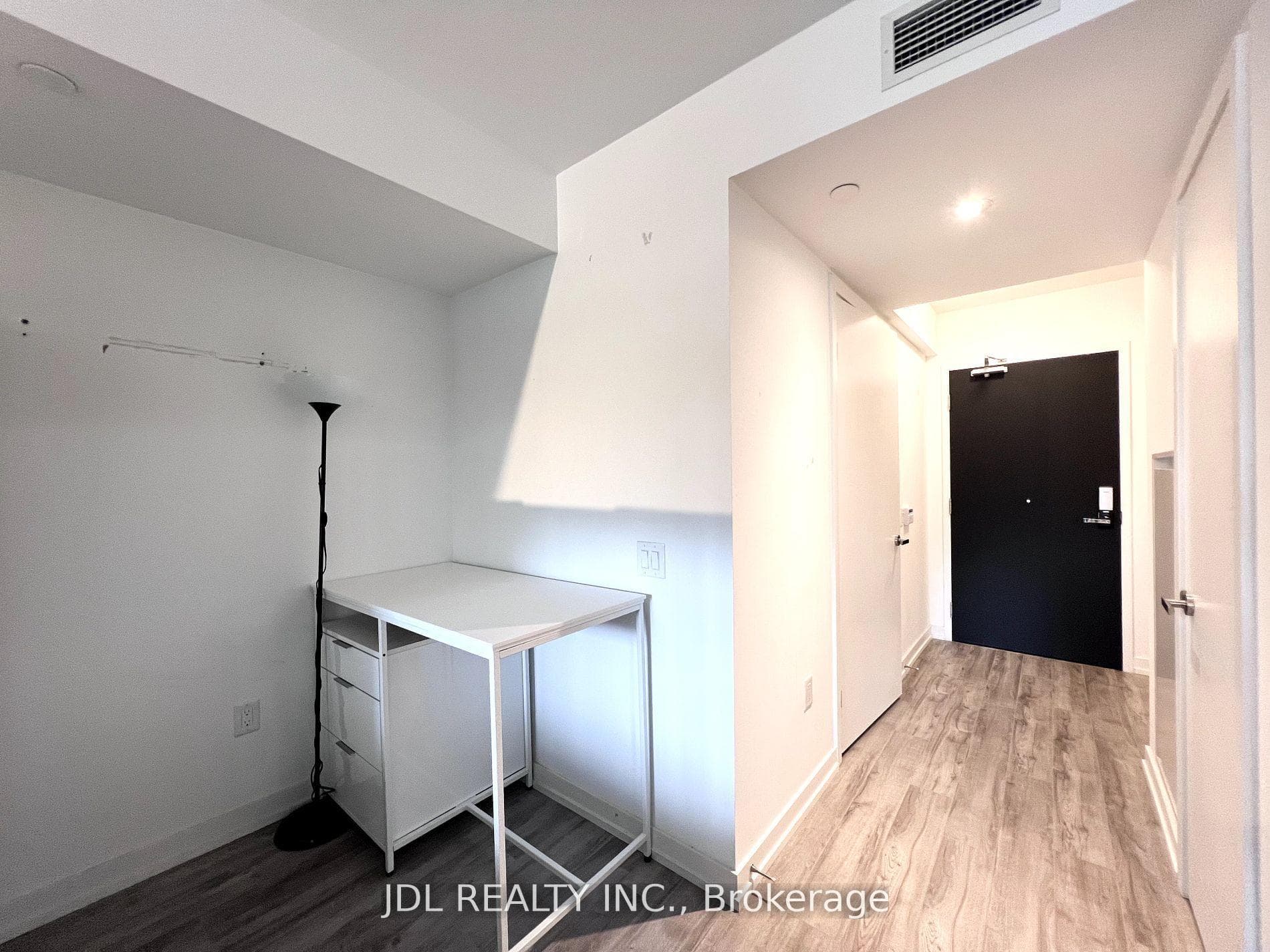 77 SHUTER Street Unit 1715 photo 7