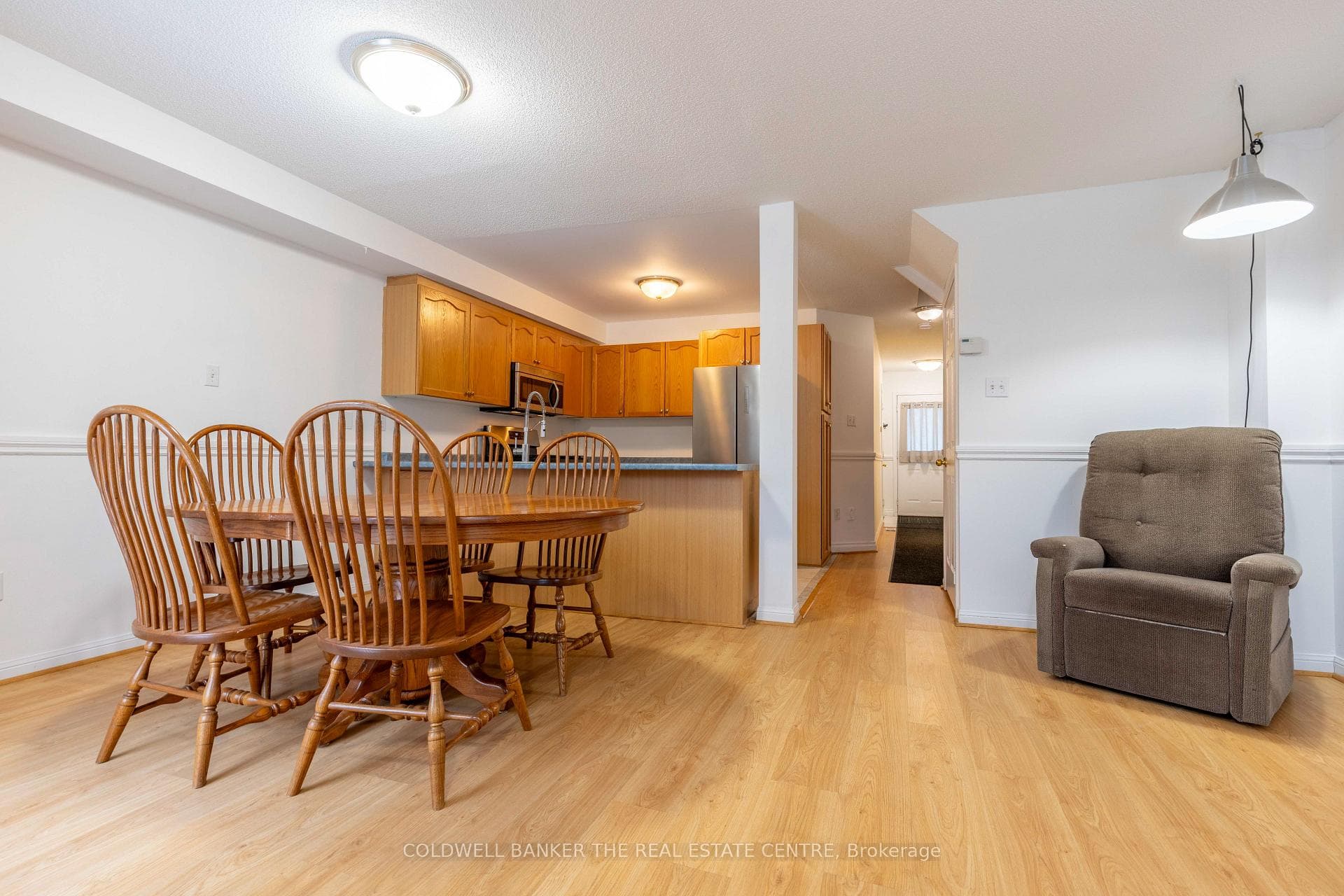 543 Legresley Lane photo 11