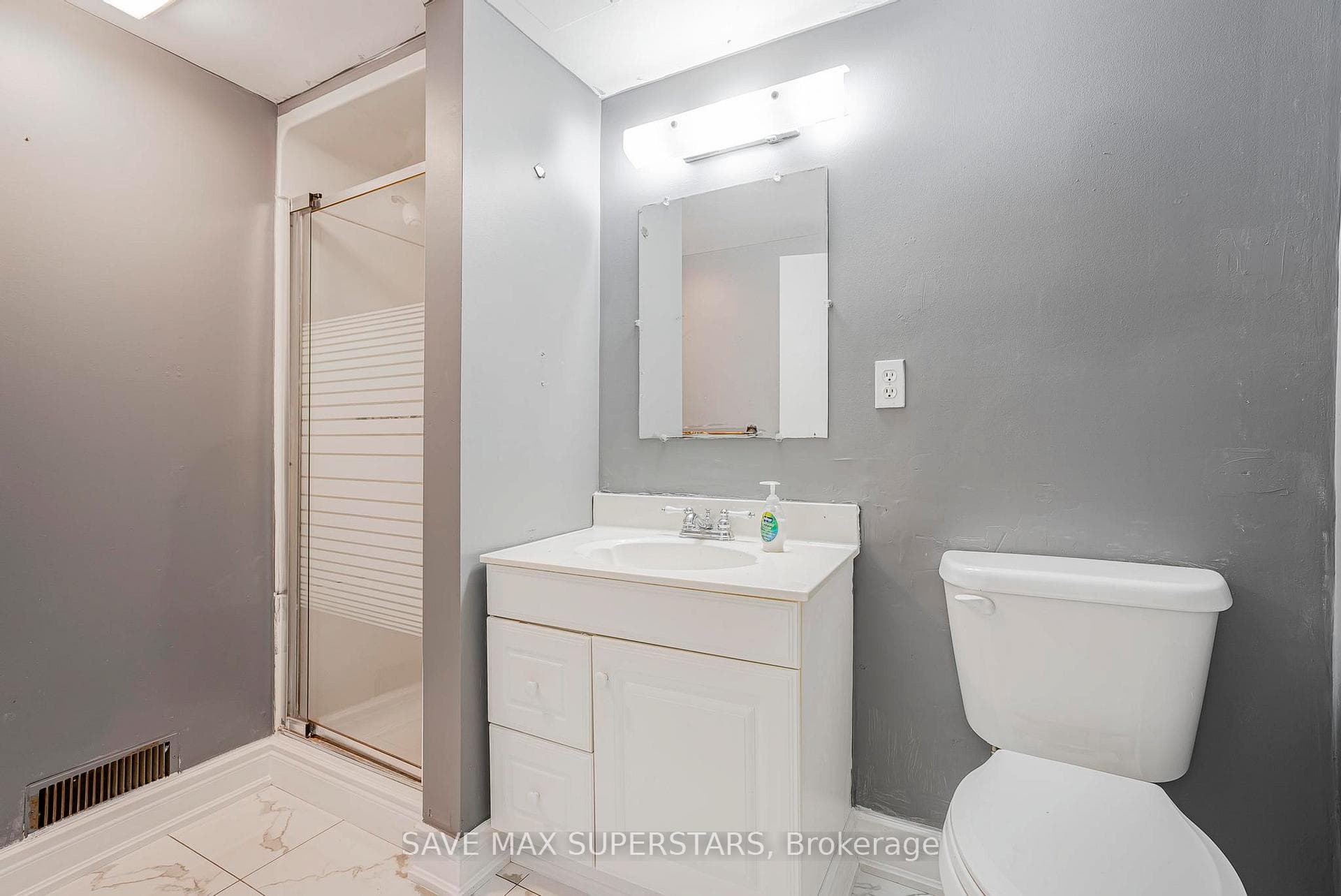 87 Pennington Crescent Unit Lower photo 8