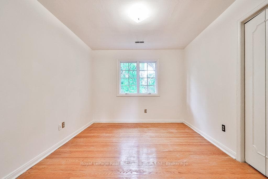 273 Cairncroft Road photo 26