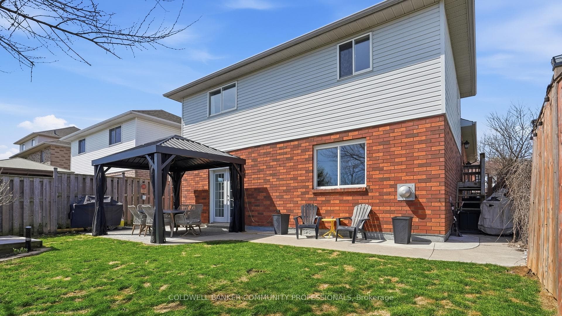 28 Glenhollow Drive photo 36