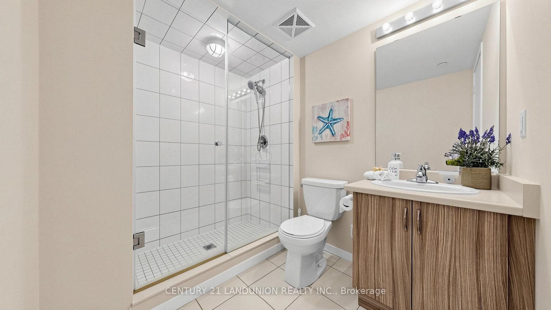 600 Alex Gardner Circle Unit 107 photo 18