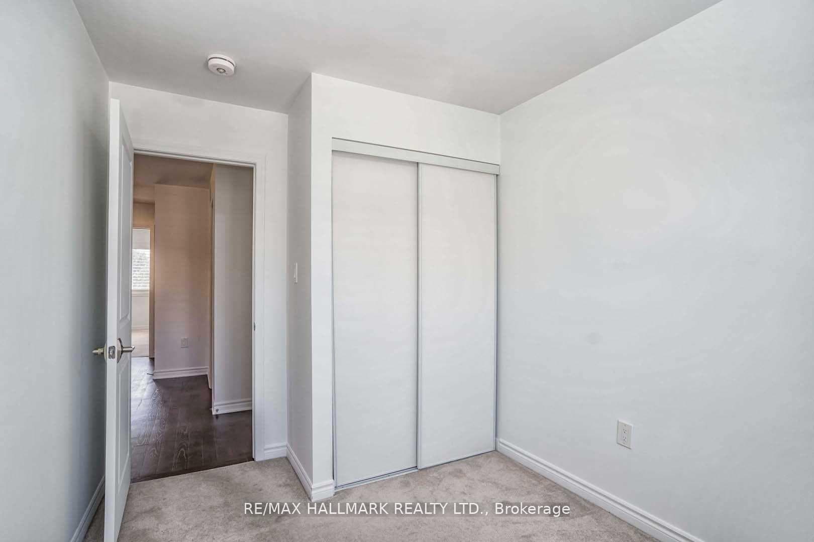 34 Heron Park Place photo 32