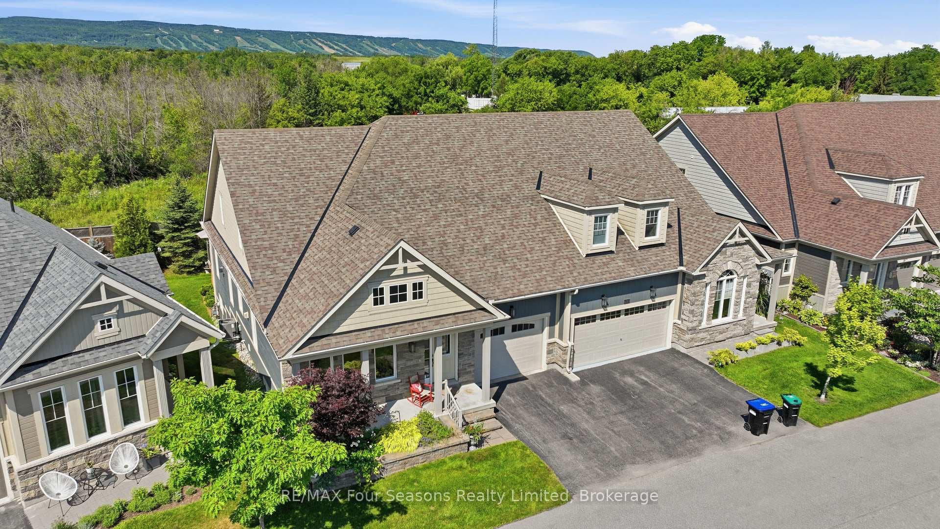 34 Kari Crescent photo 2