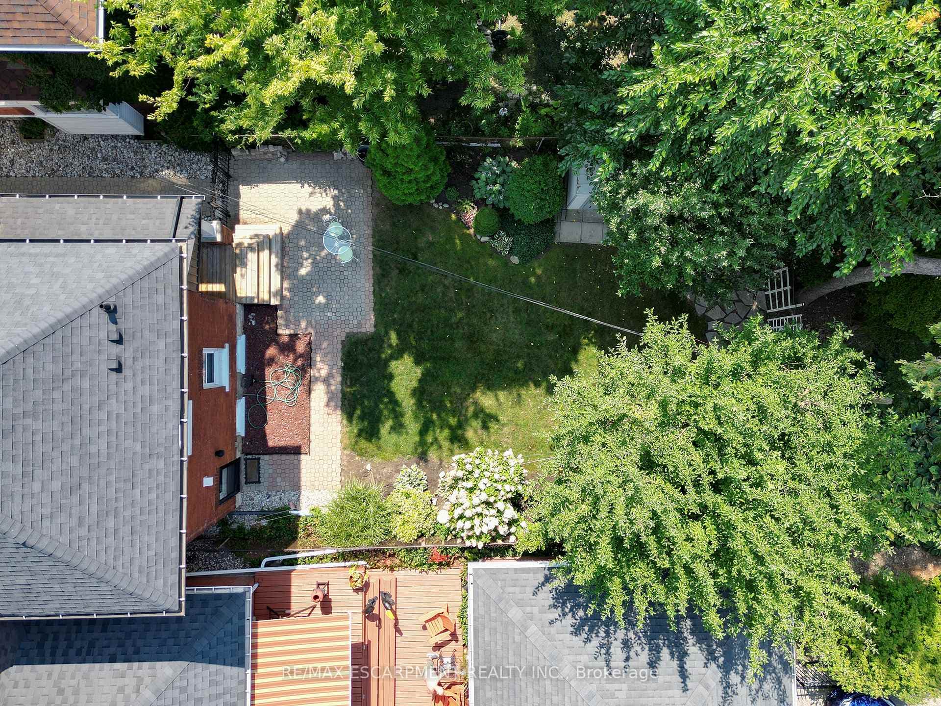 8 William Street photo 46