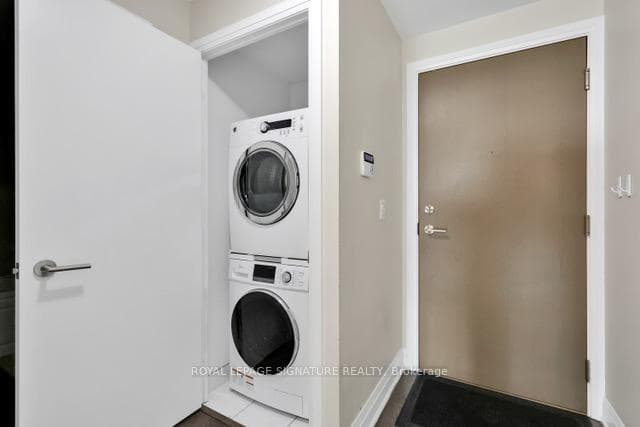 160 Vanderhoof Avenue Unit 1107 photo 7
