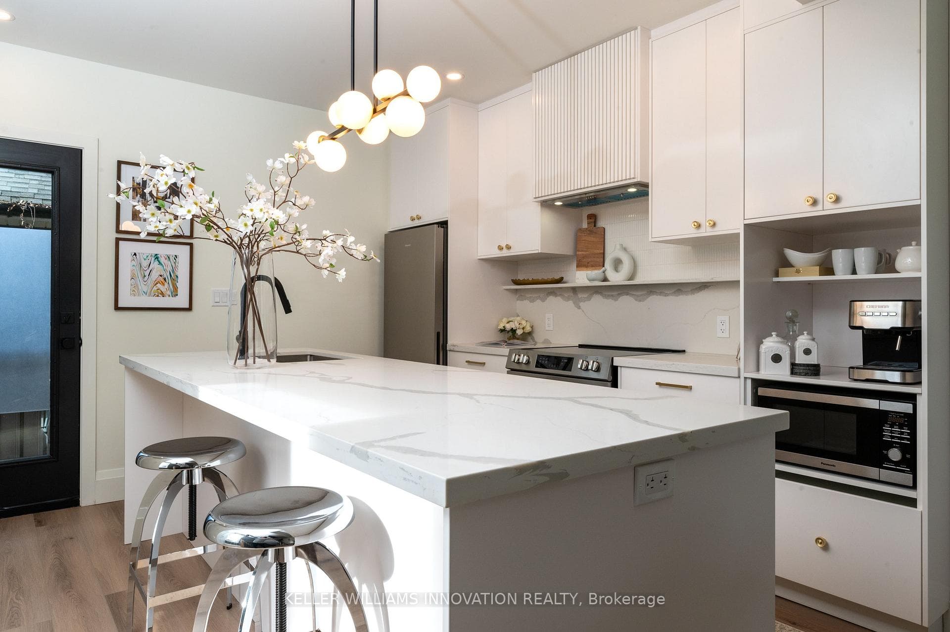 163 Grand River Avenue Unit 3 photo 5