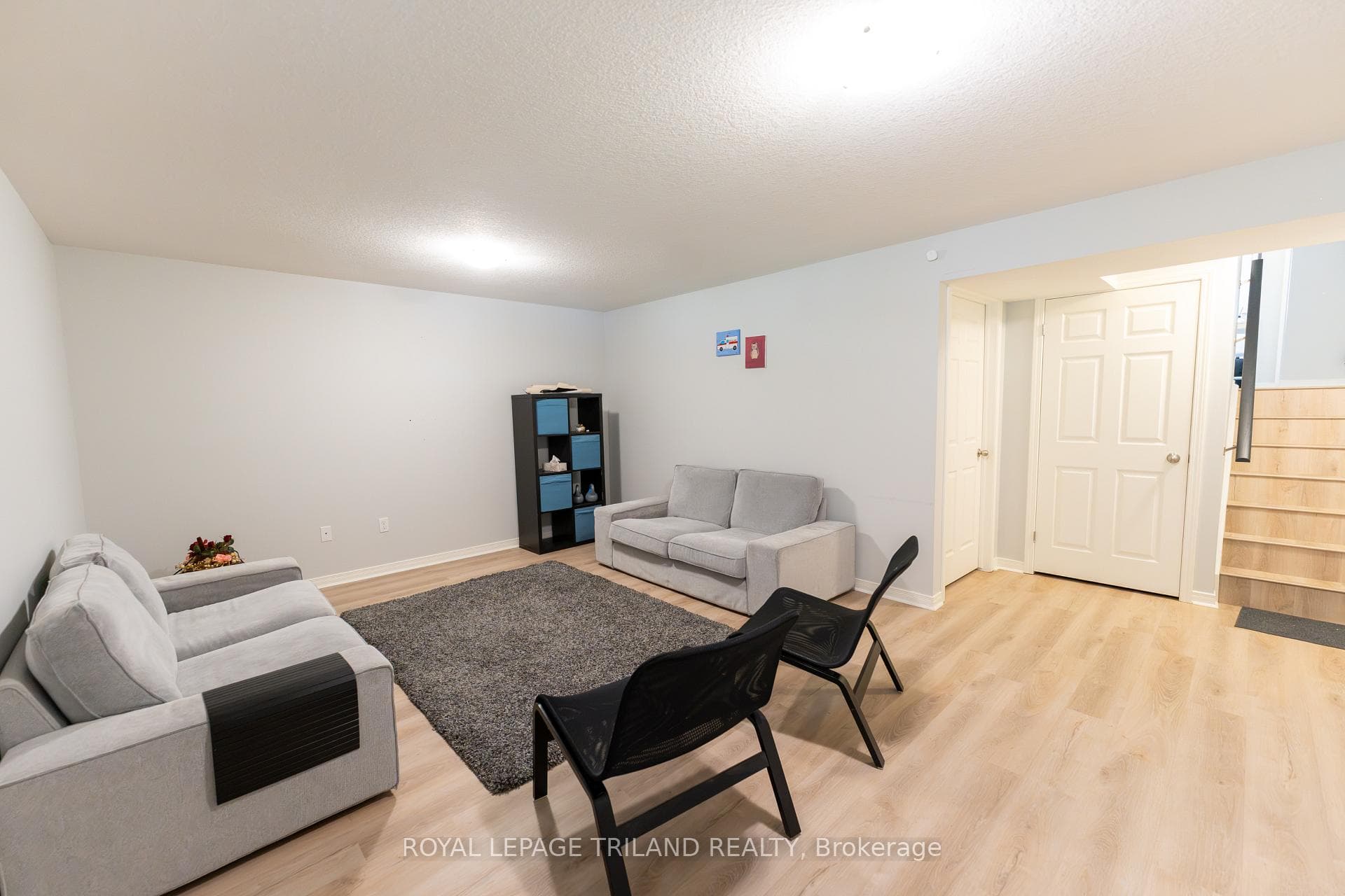 2153 NORTH ROUTLEDGE Park Unit 38 photo 7