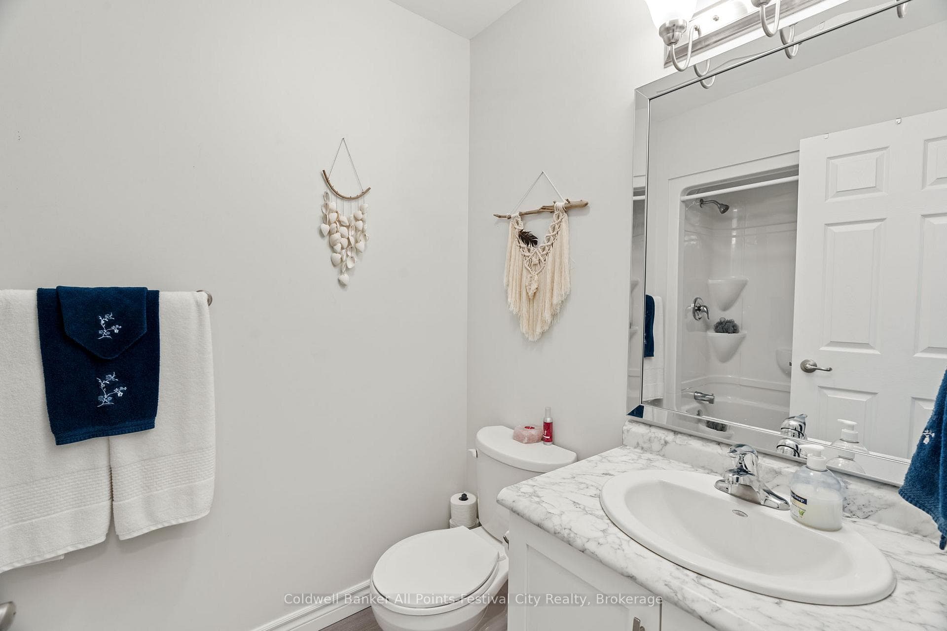 196 Lake Breeze Drive photo 26