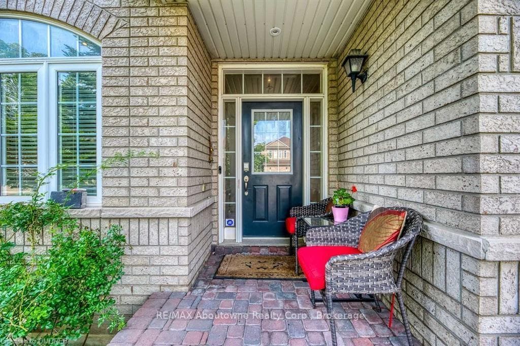 5690 FRESHWATER Drive photo 3