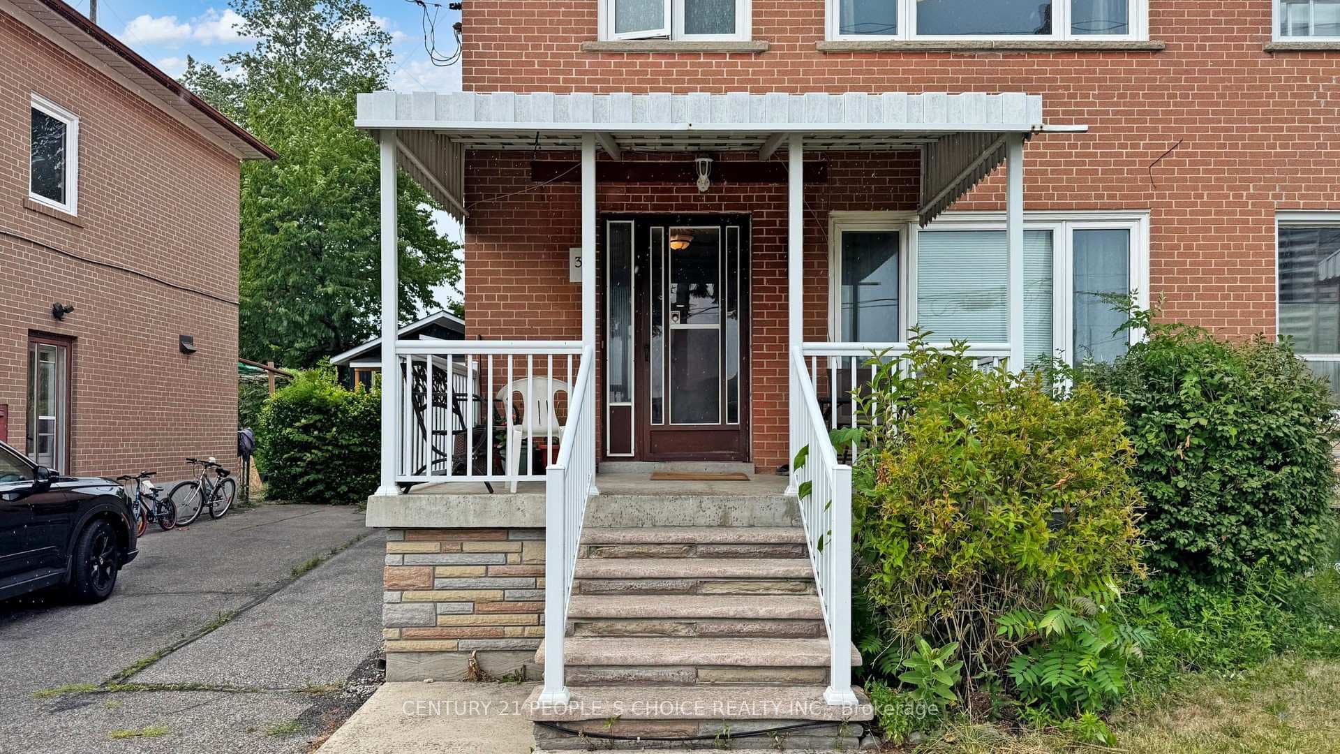 37 Foxrun Avenue photo 2