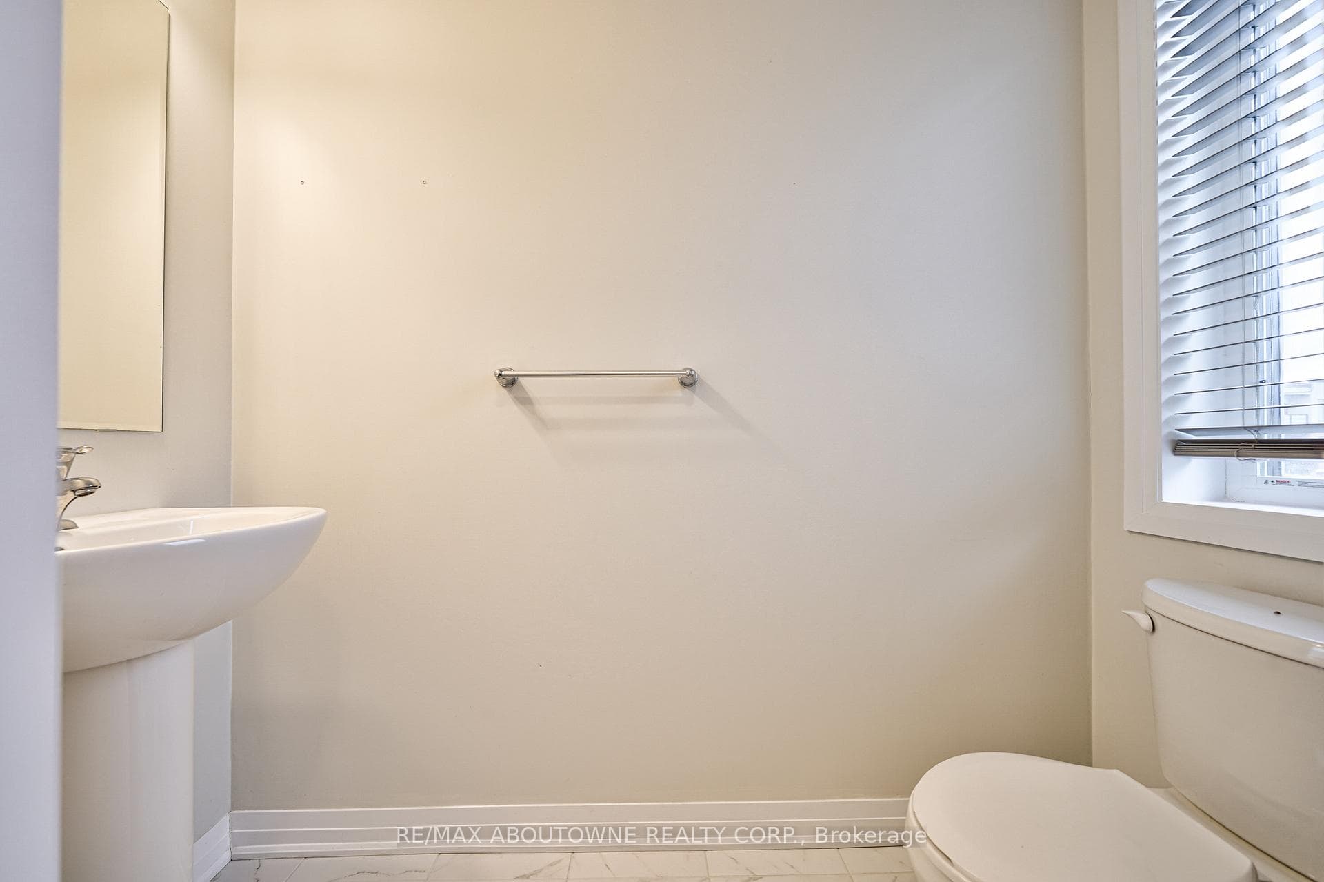 25 Isherwood Avenue Unit 27 photo 15