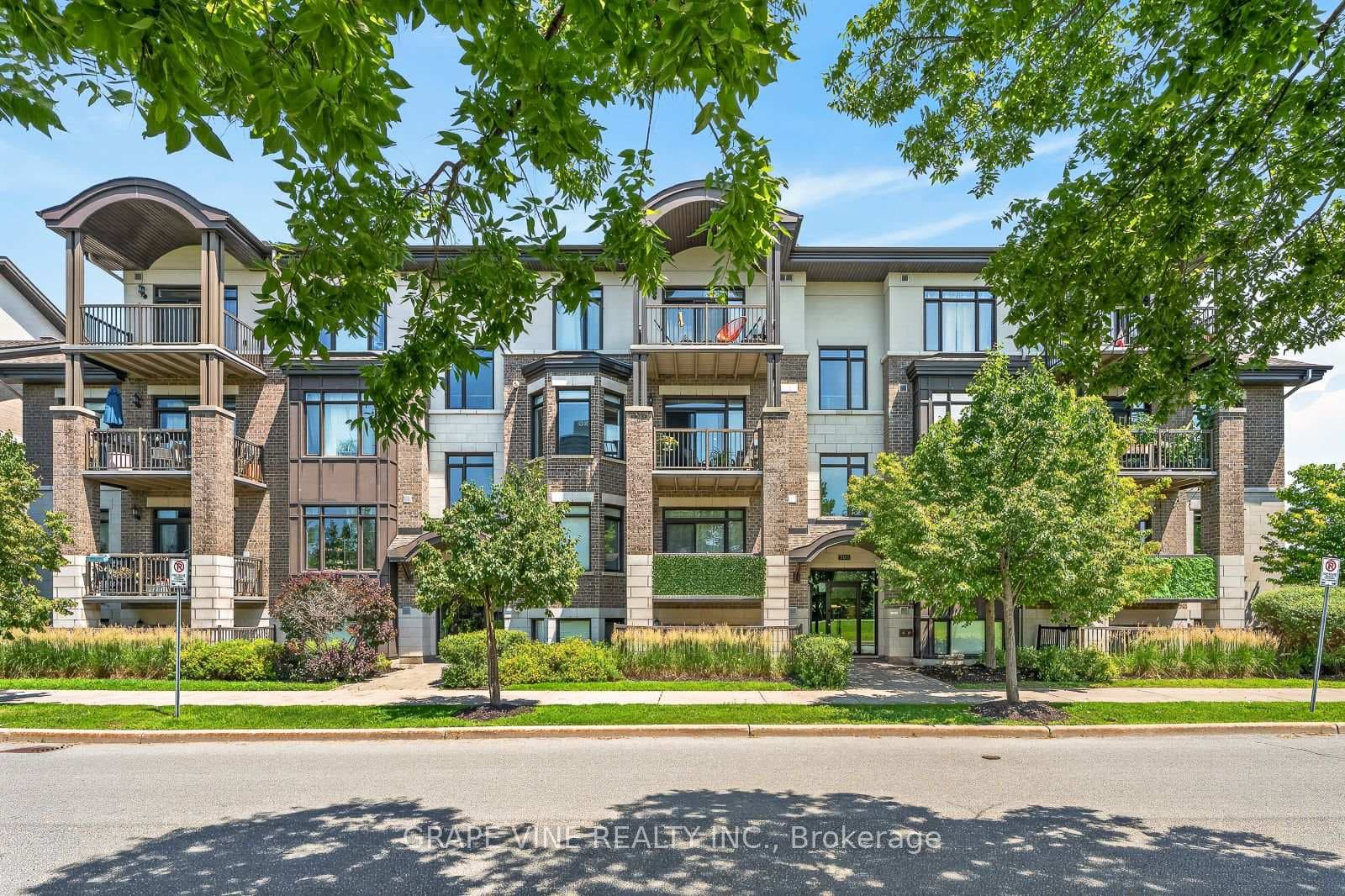705 Beauparc Private Unit 306 photo 1