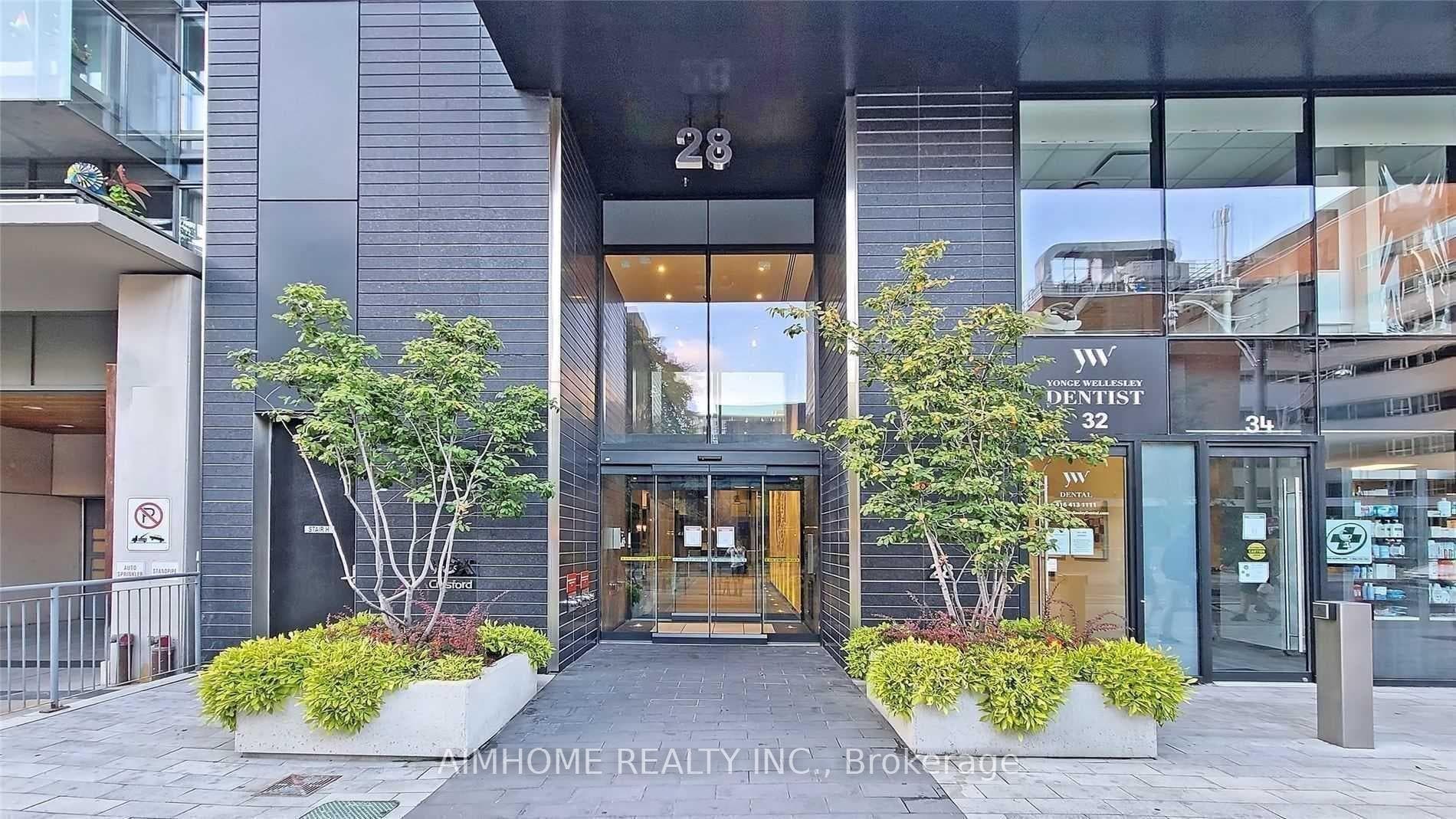 28 Wellesley Street Unit 3405 photo 2