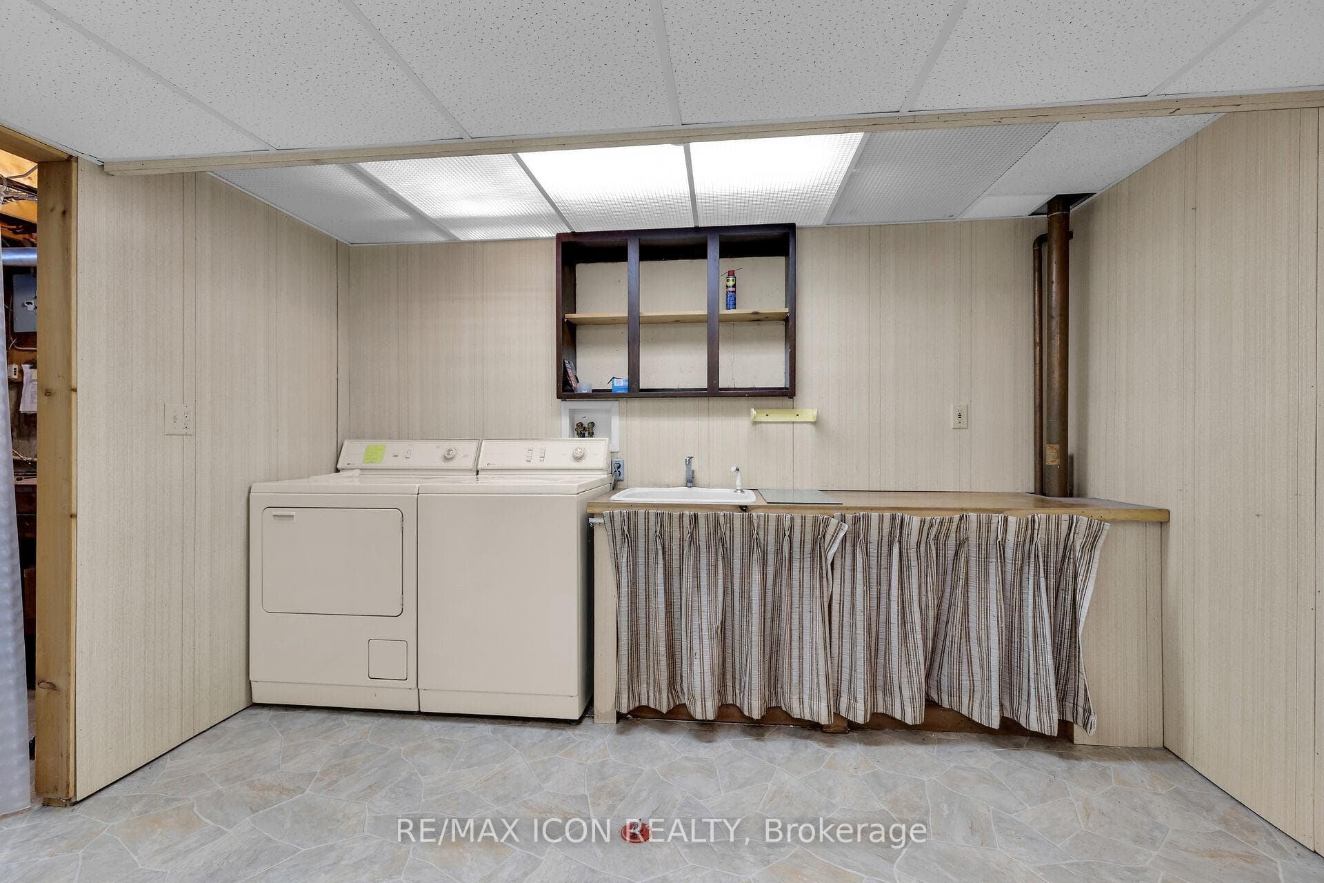 1257 Glenora Drive photo 27
