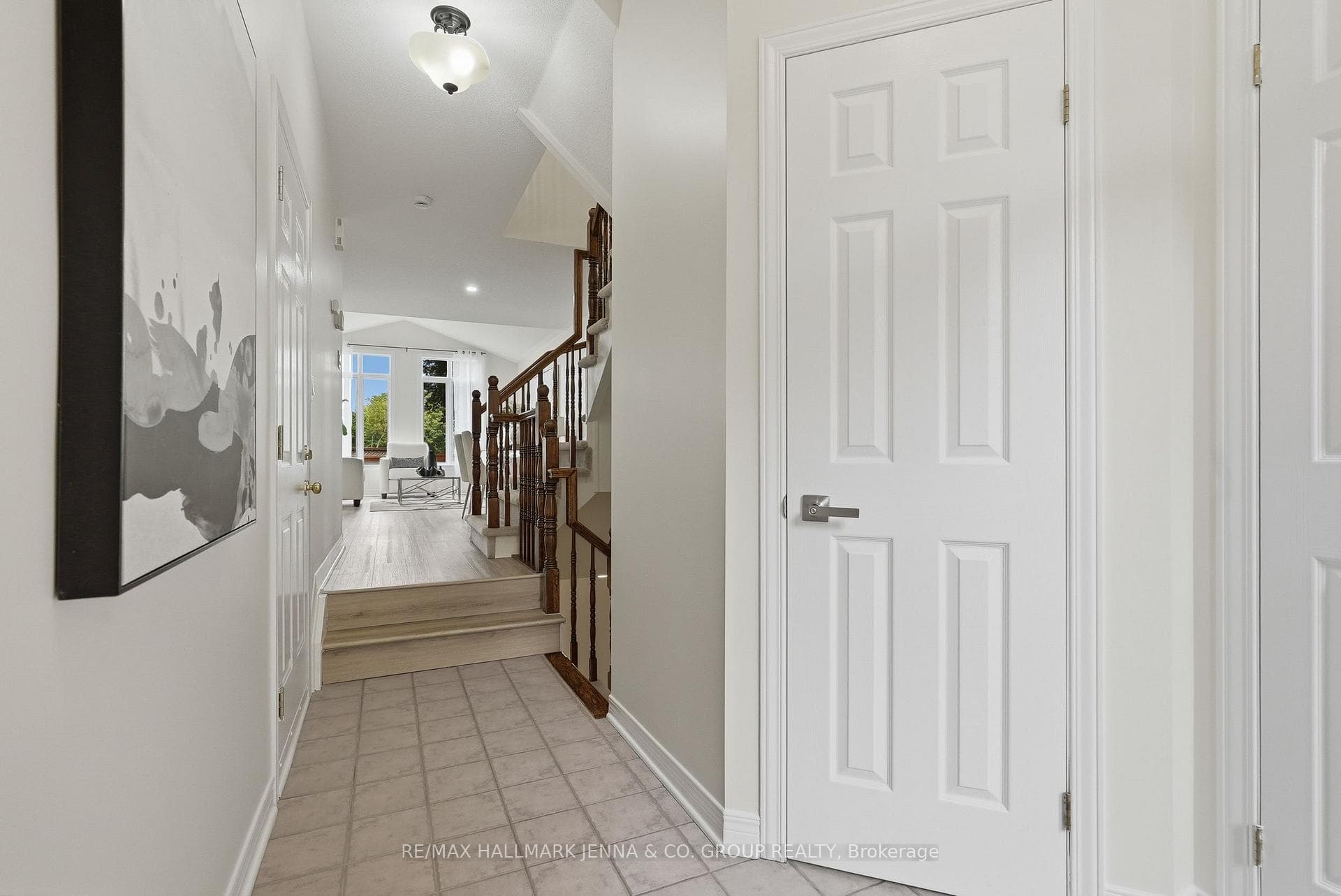 3 Redding Way photo 5