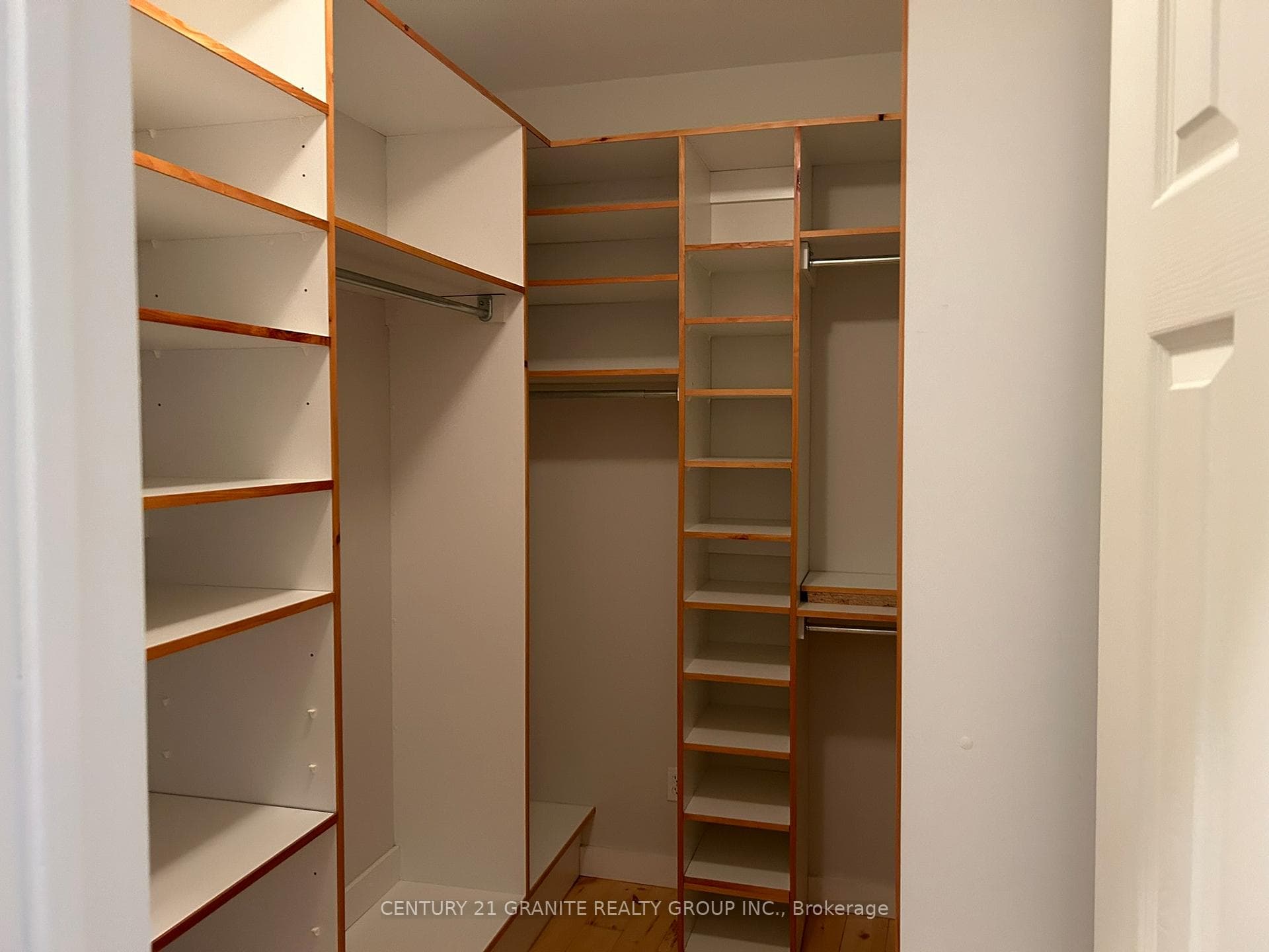 52 Tait Lane photo 20