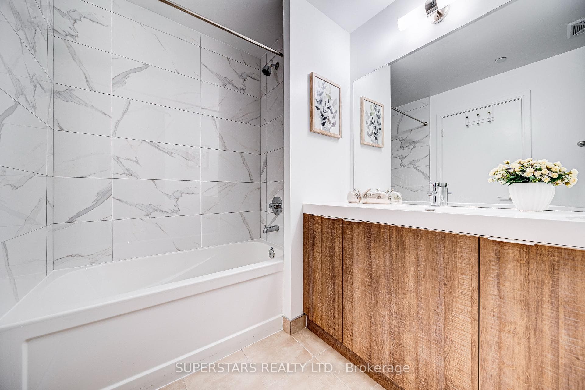 621 Sheppard Avenue Unit 309 photo 14