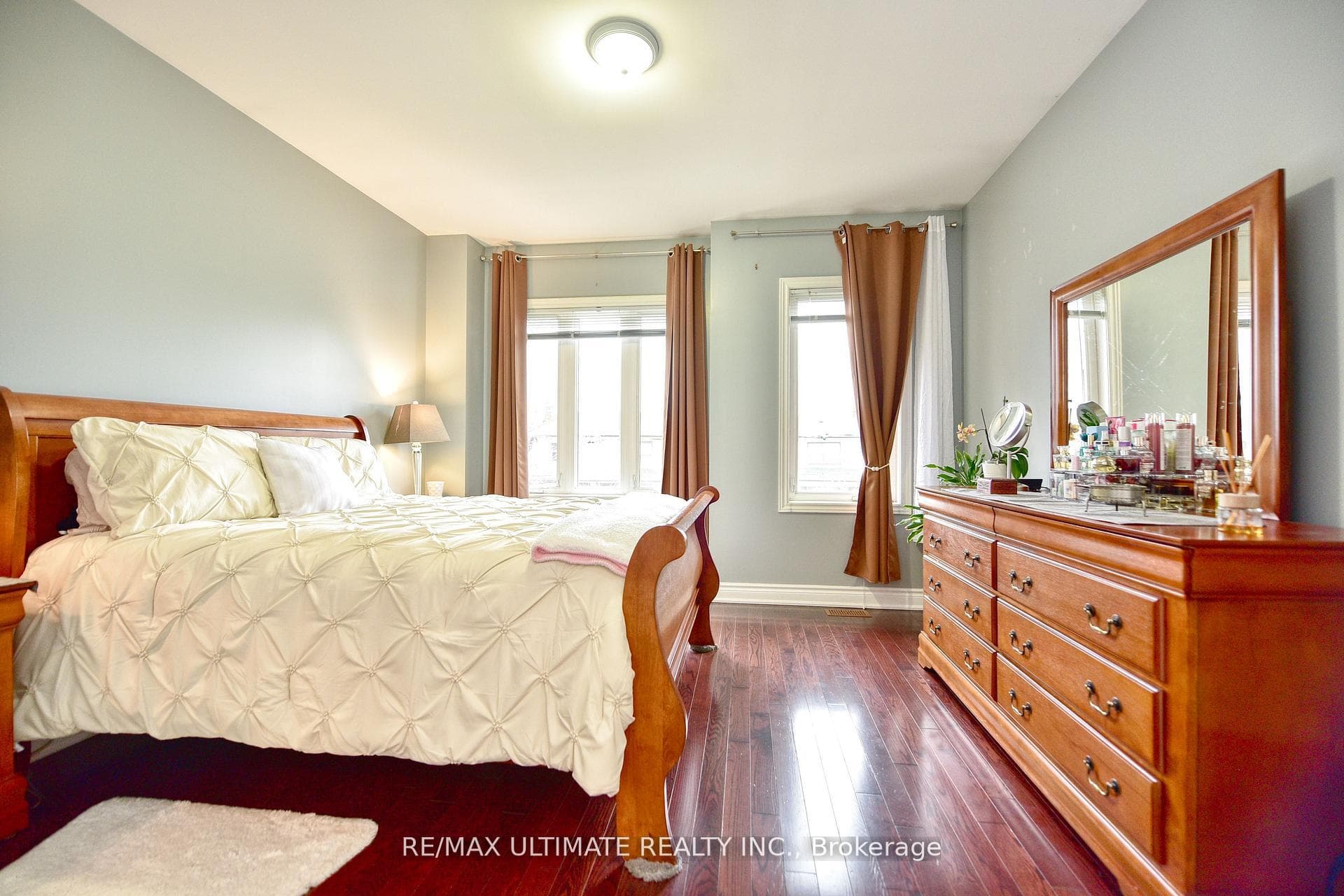 227 Earlscourt Avenue photo 15