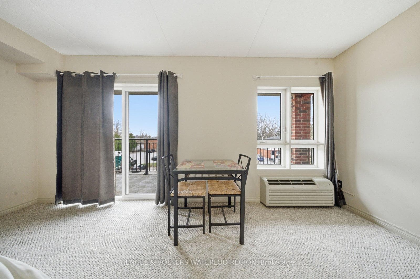 505 Margaret Street Unit 408 photo 32