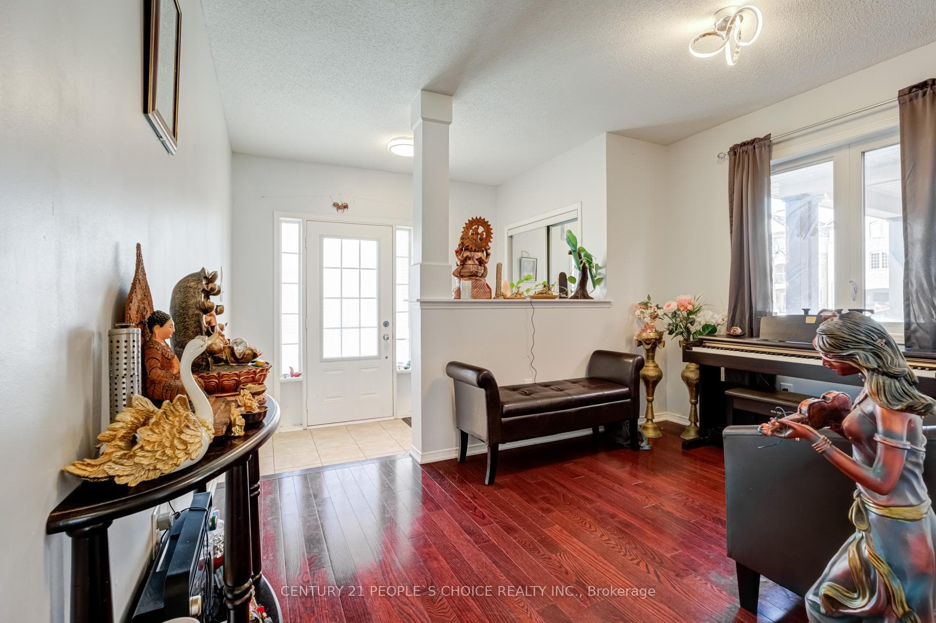 6 Kinrade Crescent photo 5