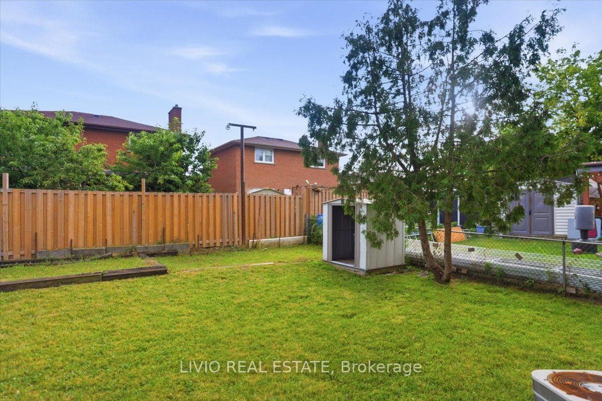 4002 Brandon Gate Drive photo 34