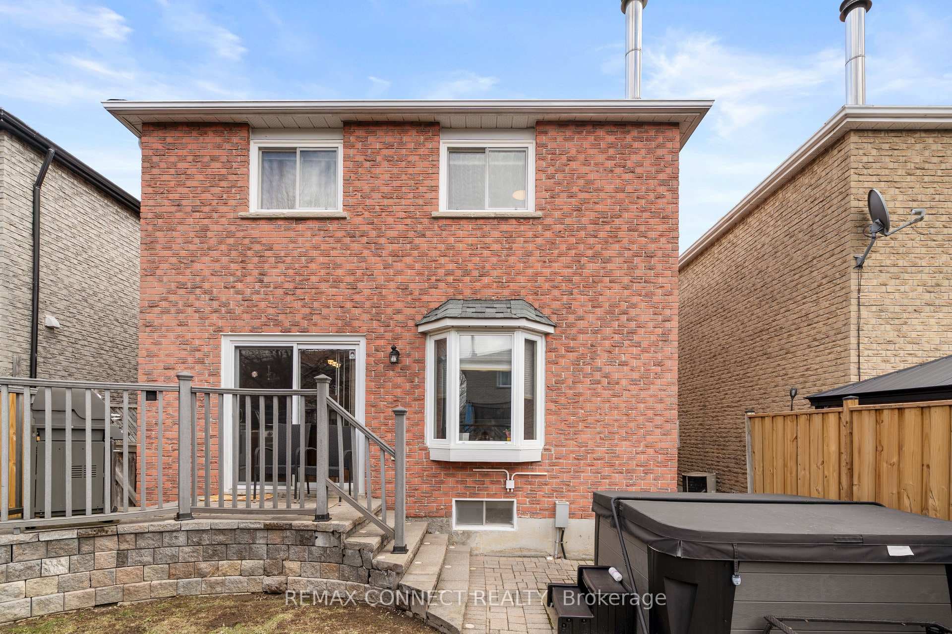52 Marshall Crescent photo 24