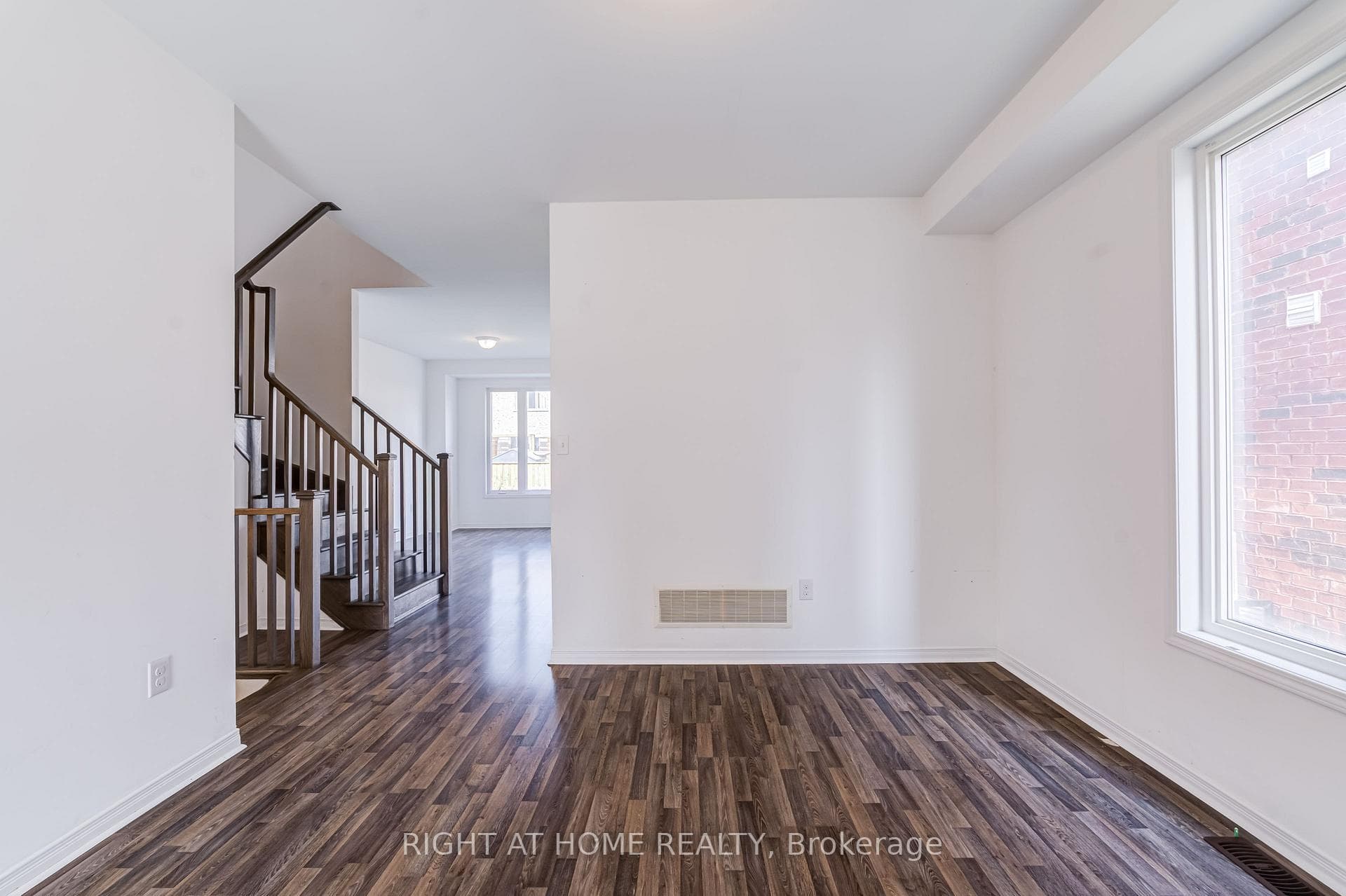 9 BAILEY Street photo 10